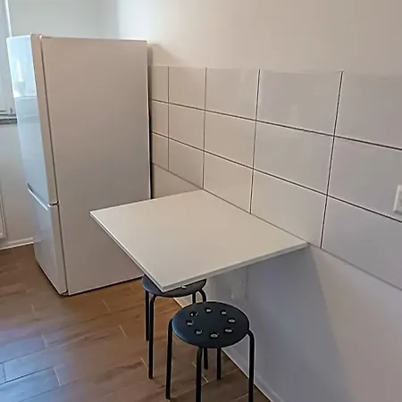 Apartment 4 In